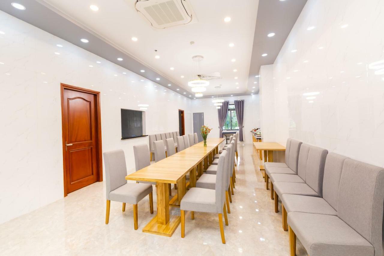 Mai Hotel - Airport مدينة هوشي منه المظهر الخارجي الصورة